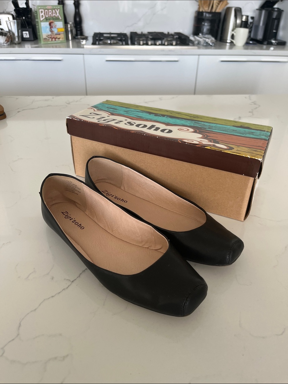 Zigi Soho Black Leather Square-Toe Ballet Flats